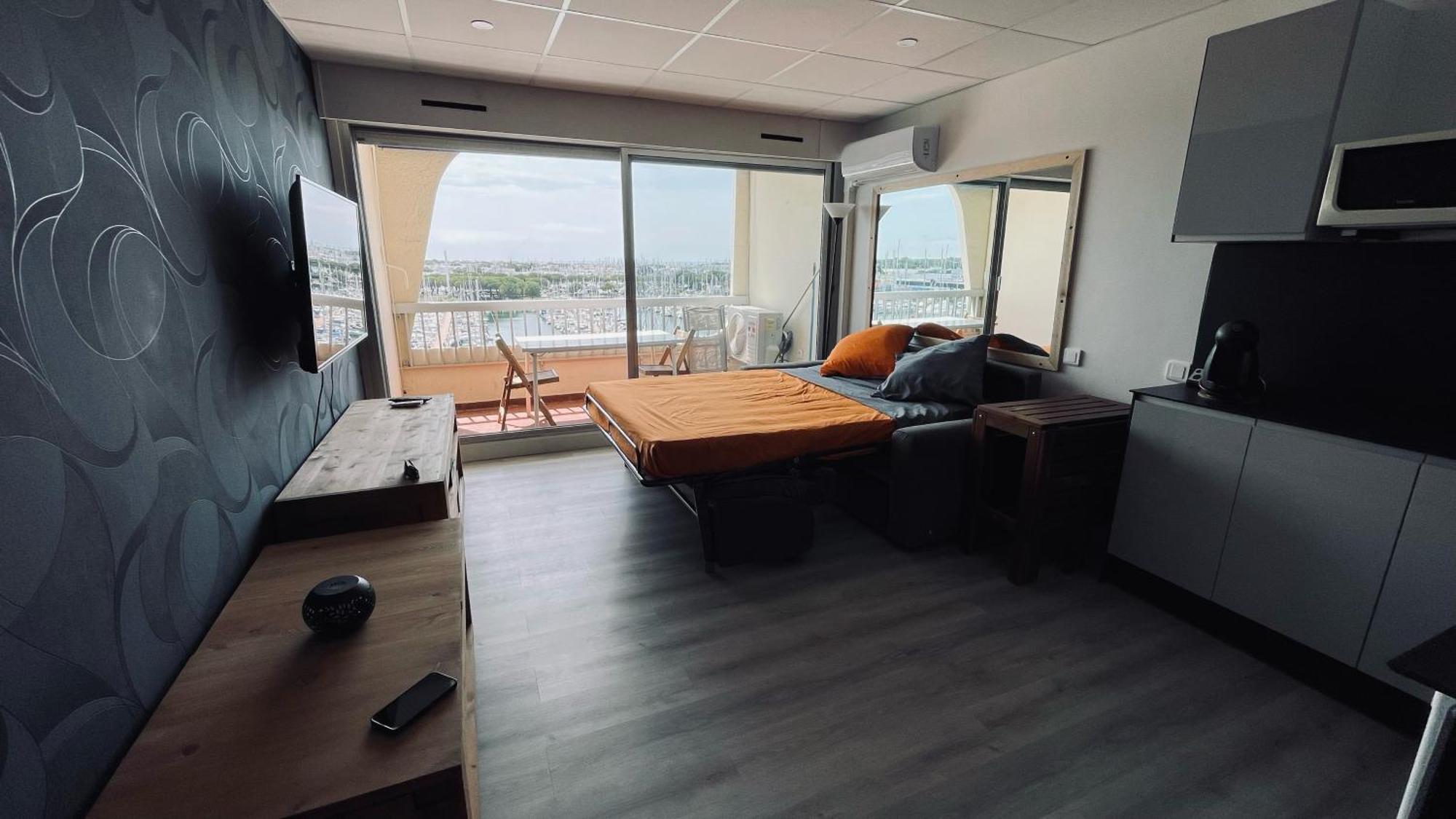 Studio, Vue Imprenable Marina Apartment *